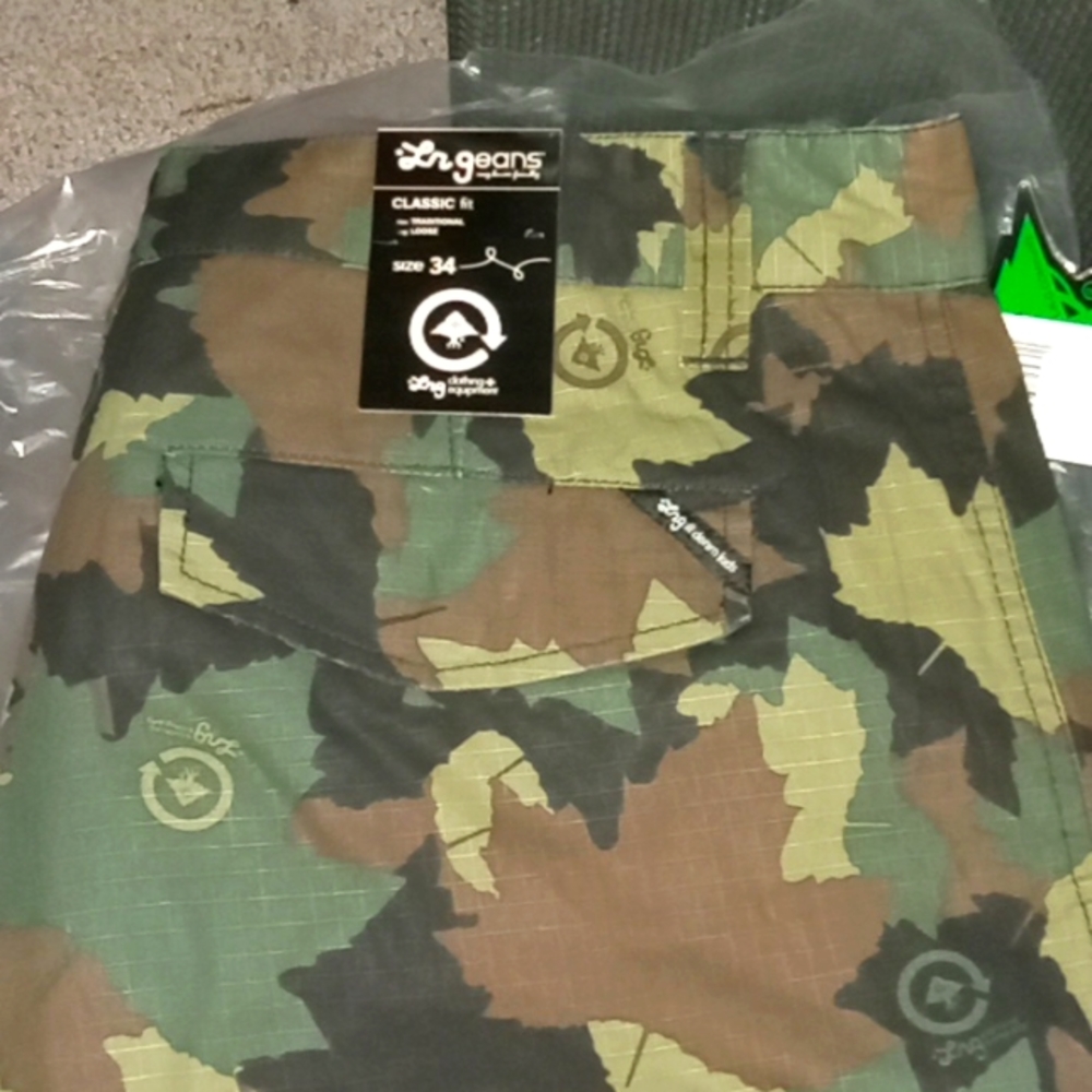 LRG Lifted Research Group Camouflage Cargo Shorts Size 34